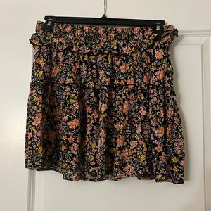 American Eagle Large Flowered Skirt